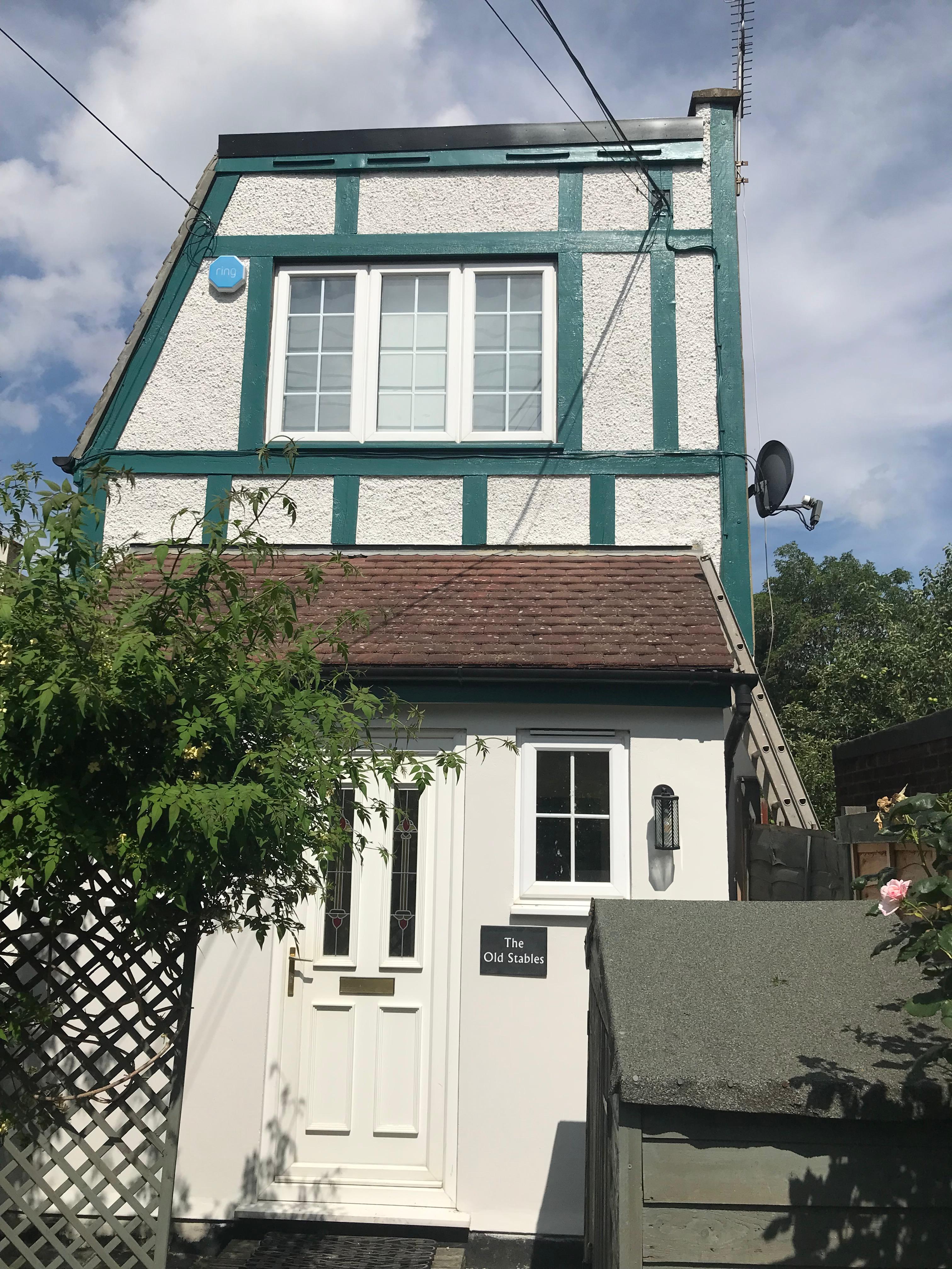 Pebbledash exterior after painting in Southend